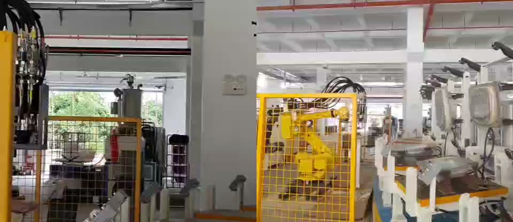 Loop conveyor production line