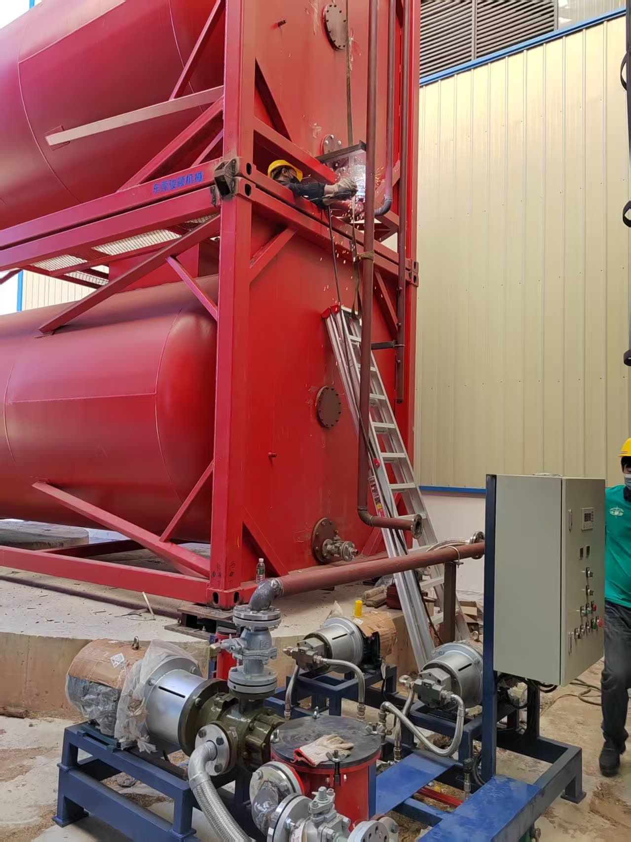 Central Material Feeding & Storage System detail 1