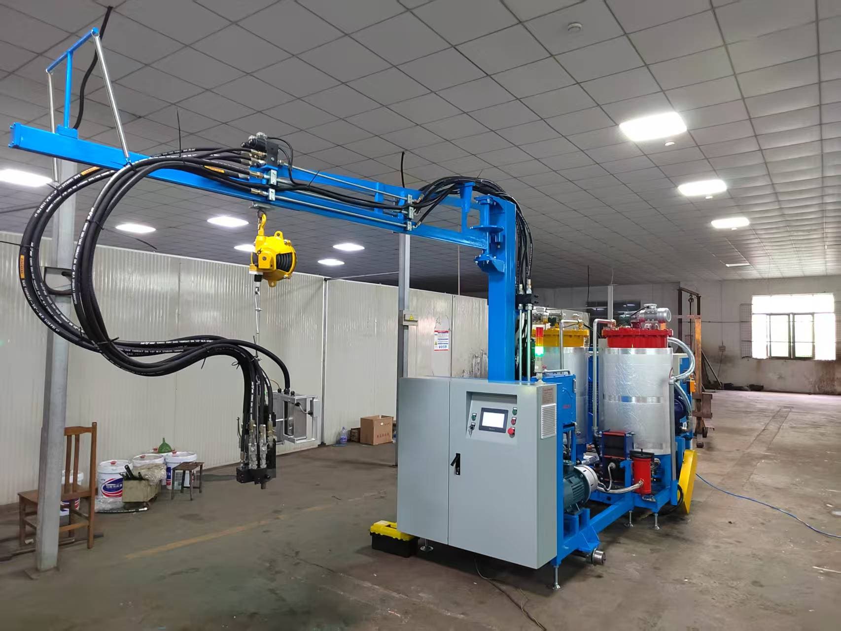 Insulated box foaming